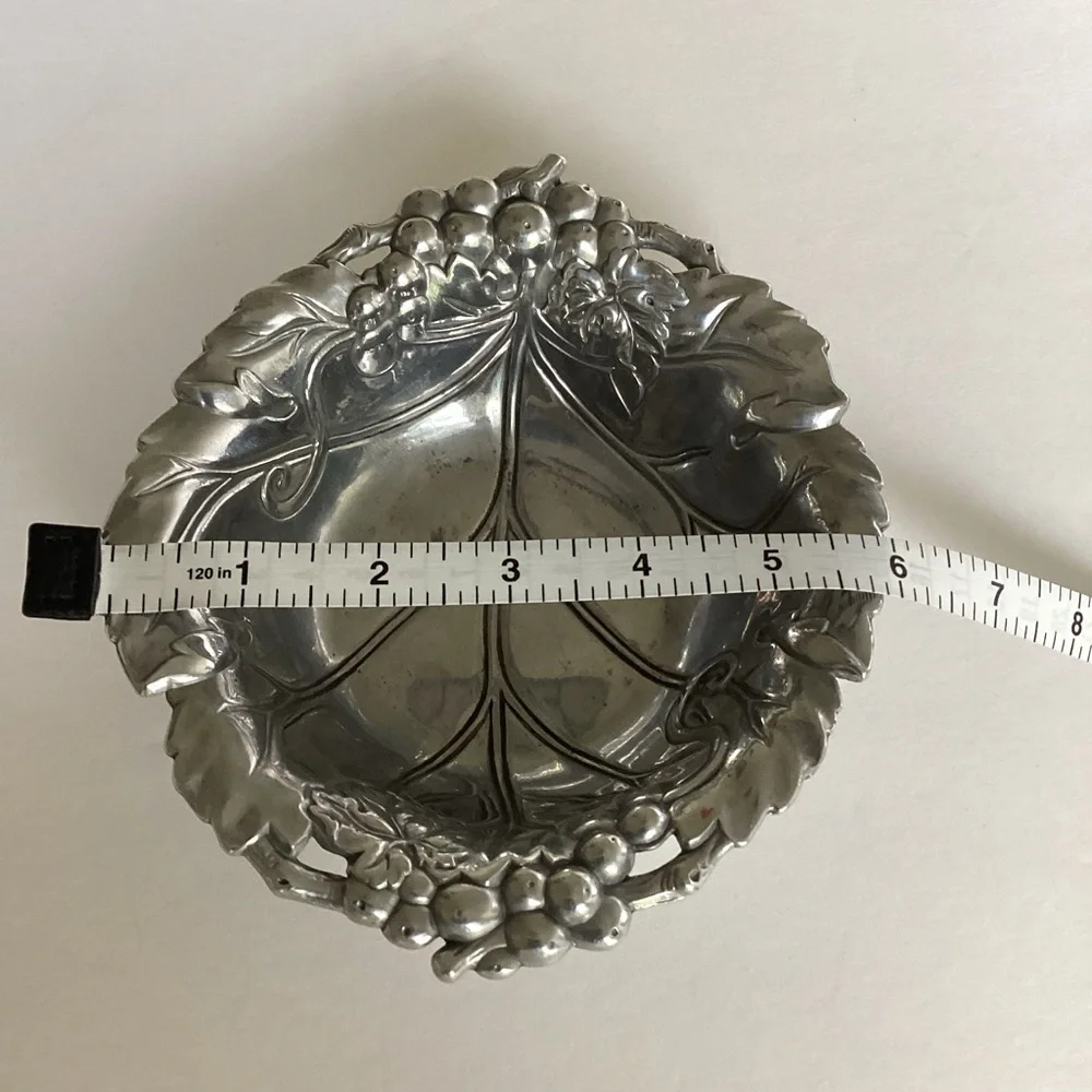 Arthur Court 1999 Grape & Leaf Aluminum Bowl Dish Grapevine Vineyard Serveware